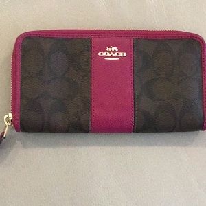 Coach wallet (brown / fuschia)